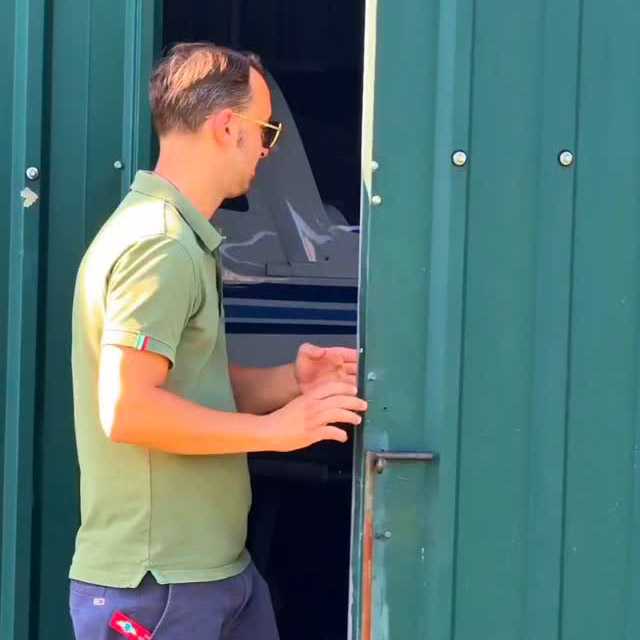Hangar noleggio breve termine: pilota per un giorno nelle Langhe, esperienze di volo in Piemonte