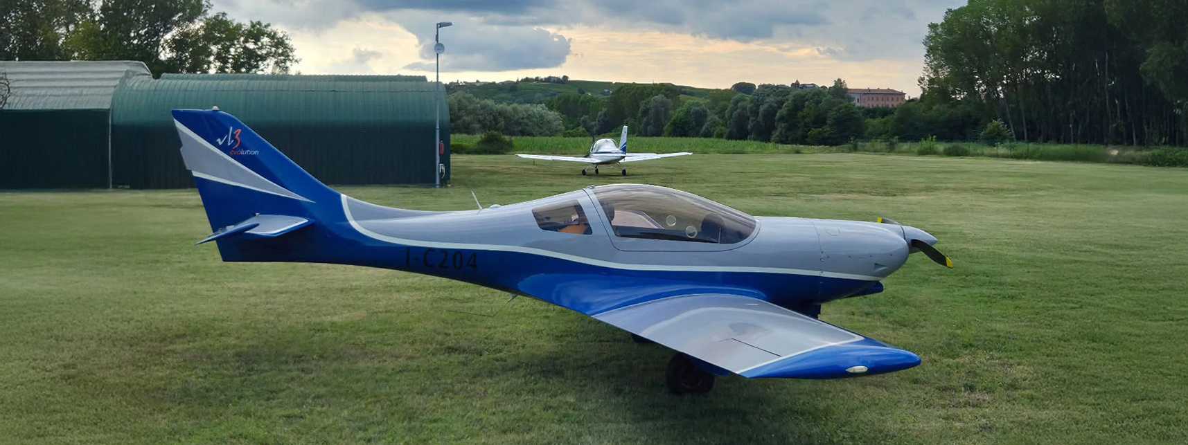 Hangar Avioboglietto: scuola di volo, struttura moderna per piloti in Piemonte, Torino, Cuneo, Alba, Asti