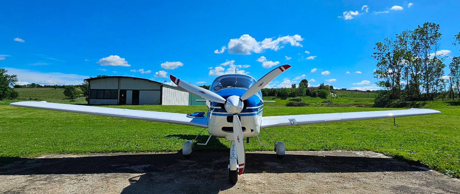 Spettacolo di volo a Boglietto nel Monferrato: evento esclusivo, emozioni uniche, Piemonte